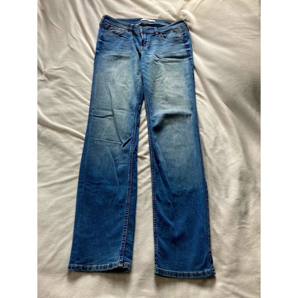 Luxuriously soft Hollister flare leg jeans, size 5
